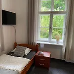 Brzozowy Gaj בית הארחה קרפאז'